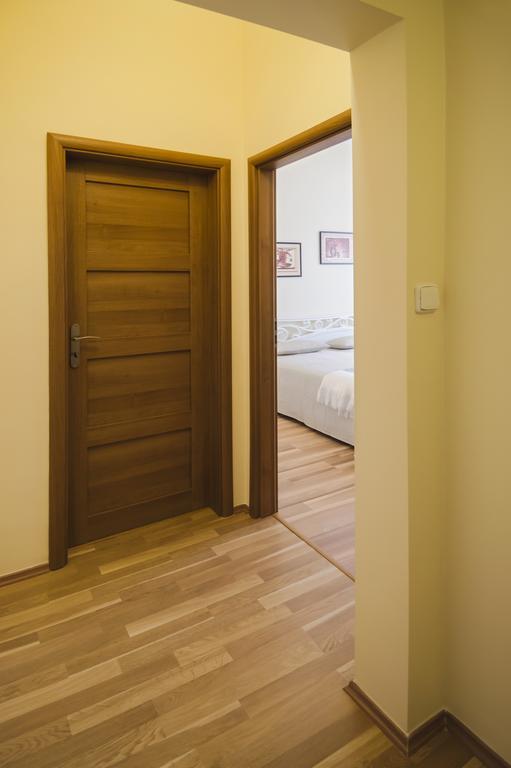 Apartment Za Poricskou Branou Prague Exterior photo