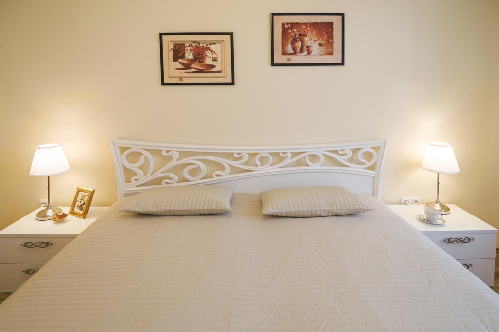 Apartment Za Poricskou Branou Prague Exterior photo