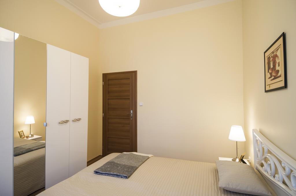 Apartment Za Poricskou Branou Prague Exterior photo