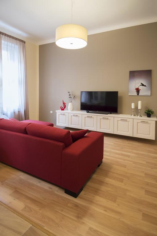 Apartment Za Poricskou Branou Prague Exterior photo